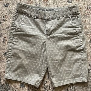 Gap City 9” Bermuda shorts light blue, sz 0